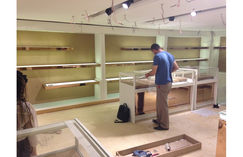 Gucci & Dolce Gabbana Store - Nijerya